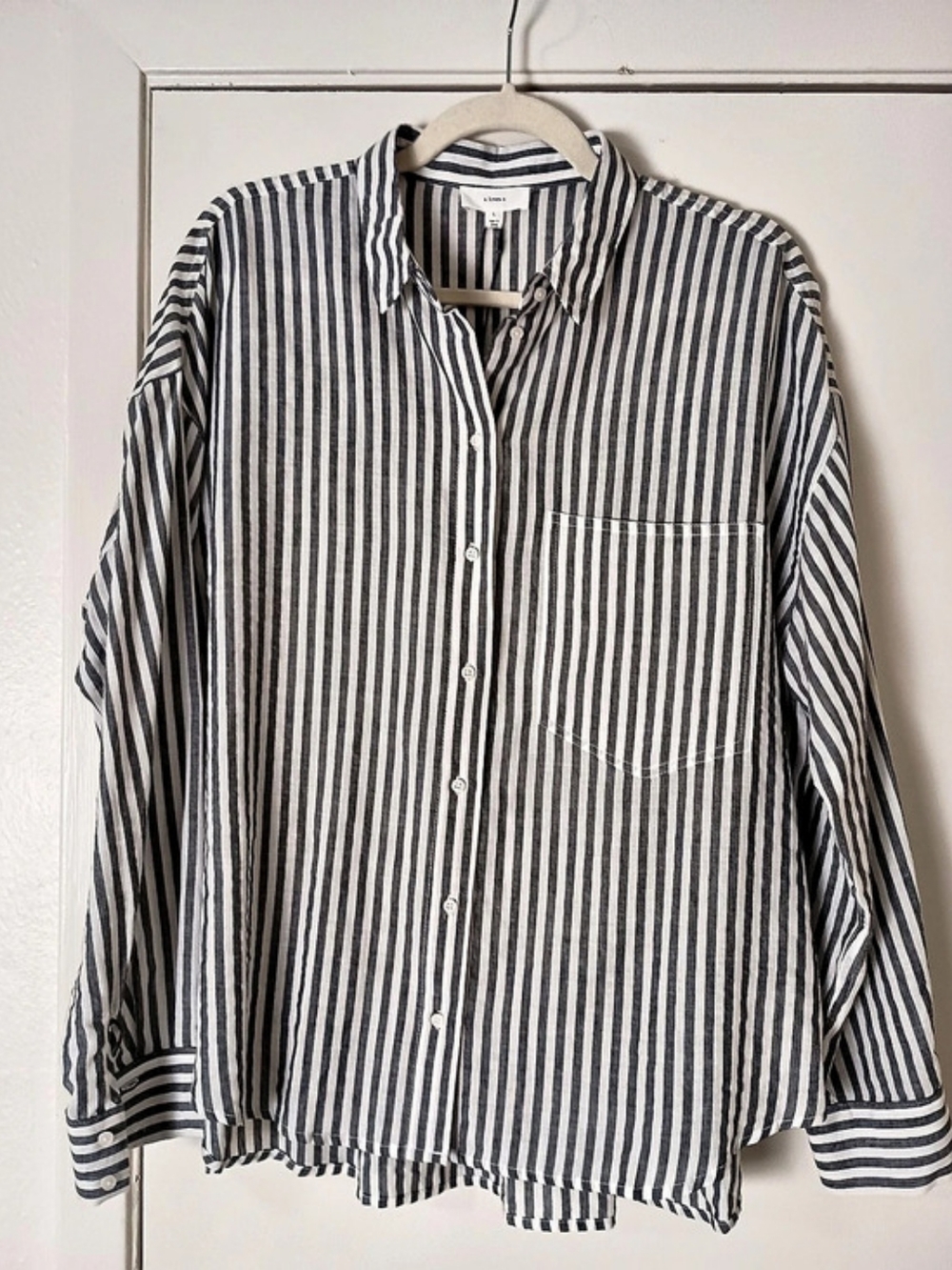a loves a Striped Cotton Blend Button Down Size Large NWT